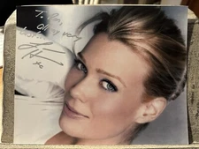 LAURIE HOLDEN FROM THE WALKING DEAD TV SHOW - PLEASE READ DESCRIPTION
