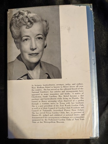 Easy Ways to Good Flower Arrangement Hardcover Mary Badham Kittel 1958 - Picture 4 of 4