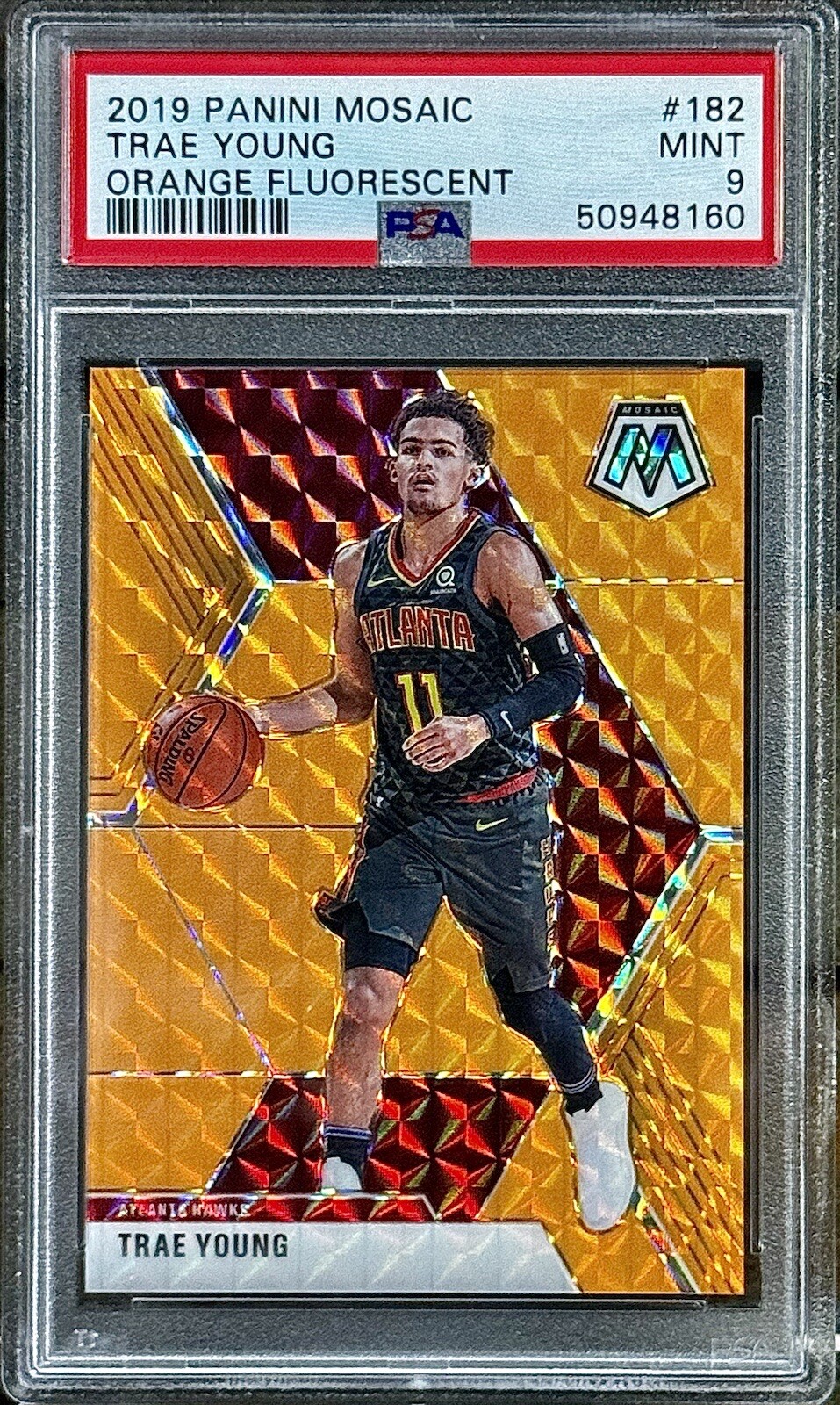 2019 Mosaic #182 ORANGE FLUORESCENT /25 Trae Young PSA 9 MINT Atlanta Hawks