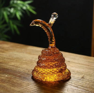 Snake Shaped Whisky Bottle 500 ML - High Borosilicate Glass, Chinese Zodiac