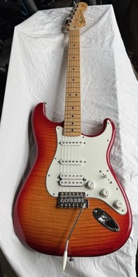 2014 Fender Standard Stratocaster HSS Plus Top - Flame Maple Sunburst With Case