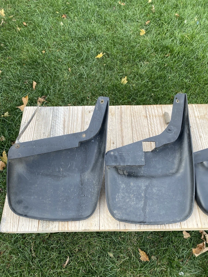 1999-2004 Ford F250 F350 kit protetor contra respingos dianteiro/traseiro para-lamas OEM Super Duty - Imagem 4 de 4