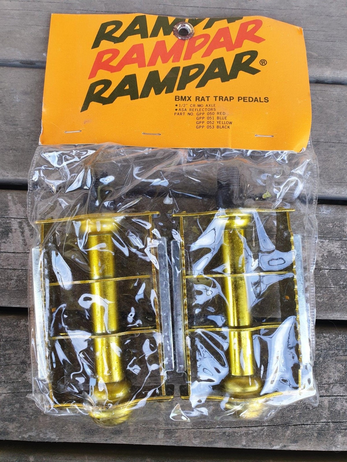 NOS - RAMPAR BMX ratrap GOLD pedals in 1/2" - old school bmx