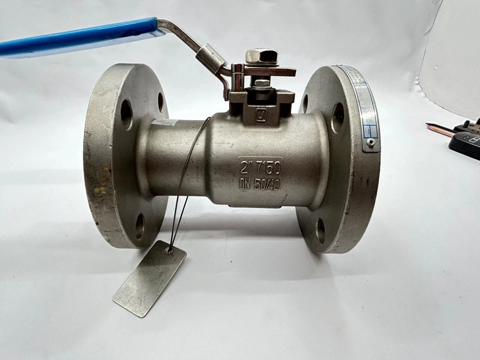 Jamesbury 2” 7150 CF8M 316SS Stainless Steel Flanged Ball Valve DN50 PN40 - Image 2 of 4
