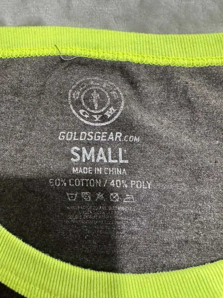 Camiseta sin mangas Gold's Gym para hombre talla pequeña gris y verde neón sin mangas elástica usada en excelente estado Foto 3 de 4