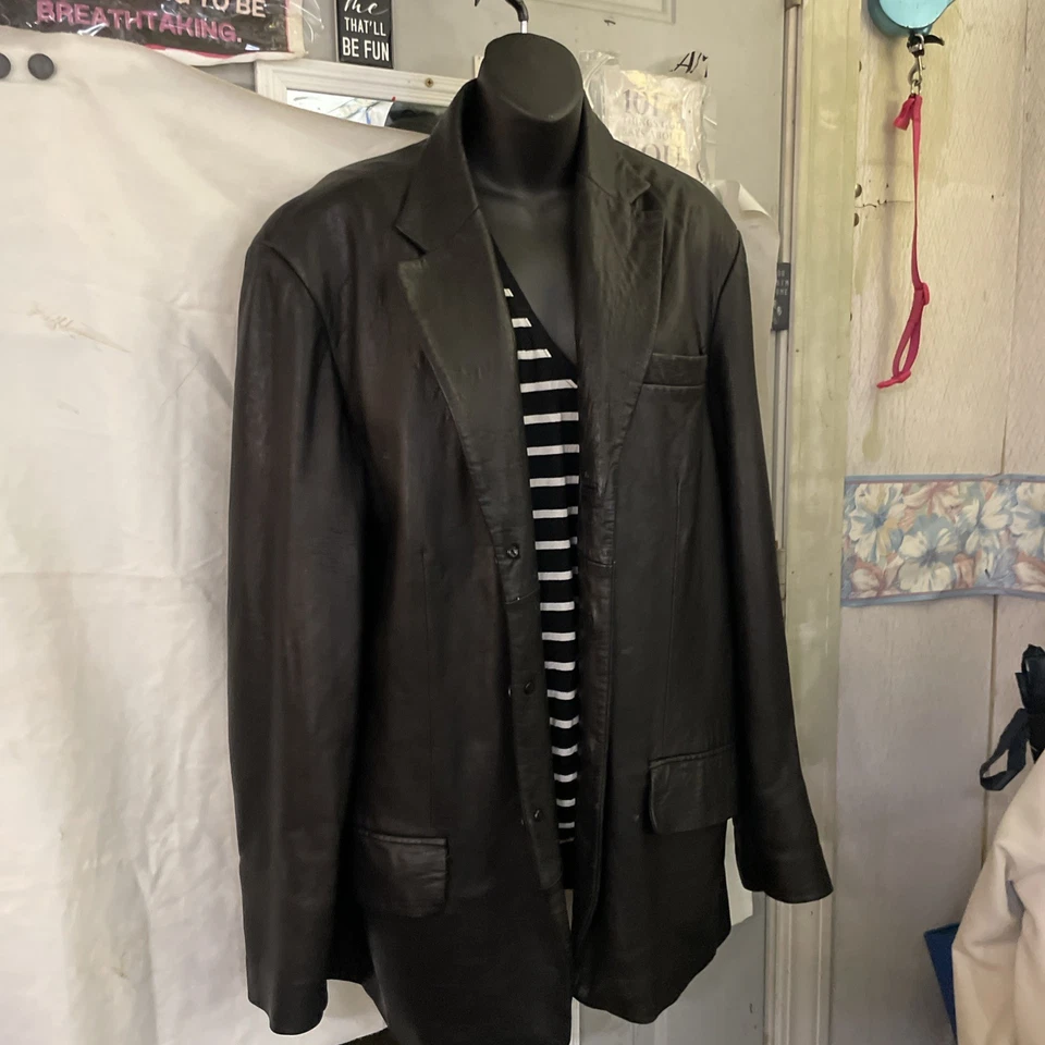 Chaqueta Abrigo Deportivo Kenneth Cole New York Cuero Negro Talla XL Suave Muerte Foto 2 de 4