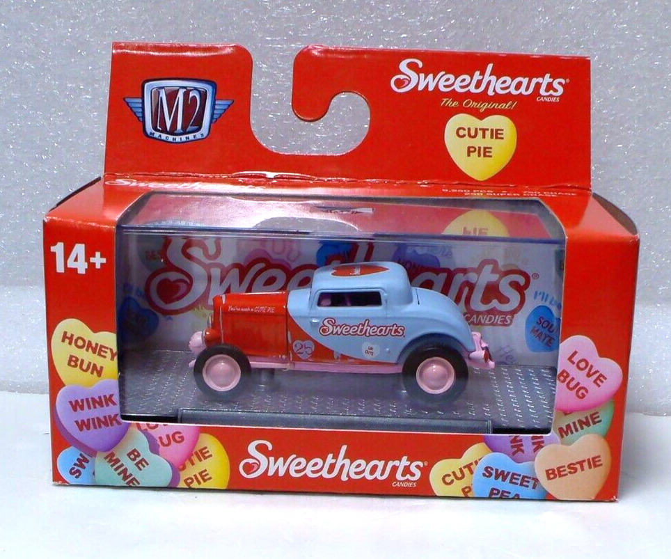 M2 Machines Sweethearts Pink Chase 1932 Ford Three Window Coupe 1:64 Diecast