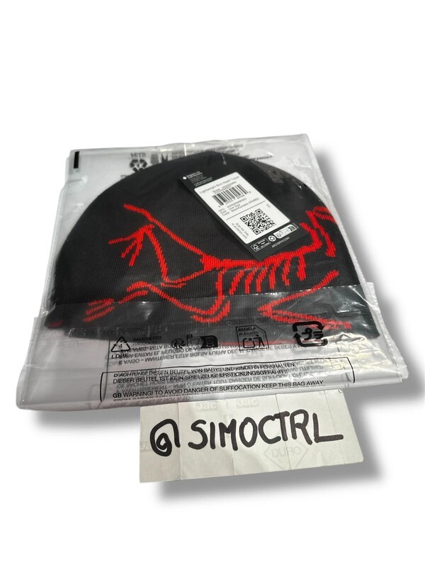 Cappellino Arc'teryx lightweight bird head toque Black Red