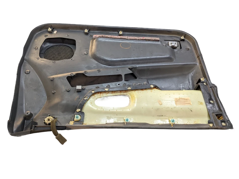 00-04 Panel de moldura de puerta interior Mitsubishi Montero Sport delantero izquierdo OEM Foto 2 de 4