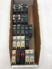 Lot of 18 Flawed Bryant/Westinghouse 15/20/30 Amp Type BD/BR/BQ Circuit Breakers