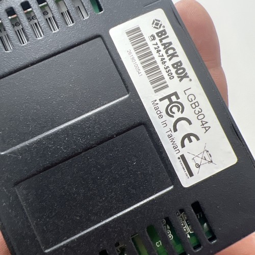 BLACK BOX LGB304A Gigabit 4 Port Switch 5VDC W/Power Supply Works - Picture 6 of 6