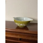 Vintage Pyrex spring blossom crazy daisy green 442 1.5 qt Cinderella mixing bowl