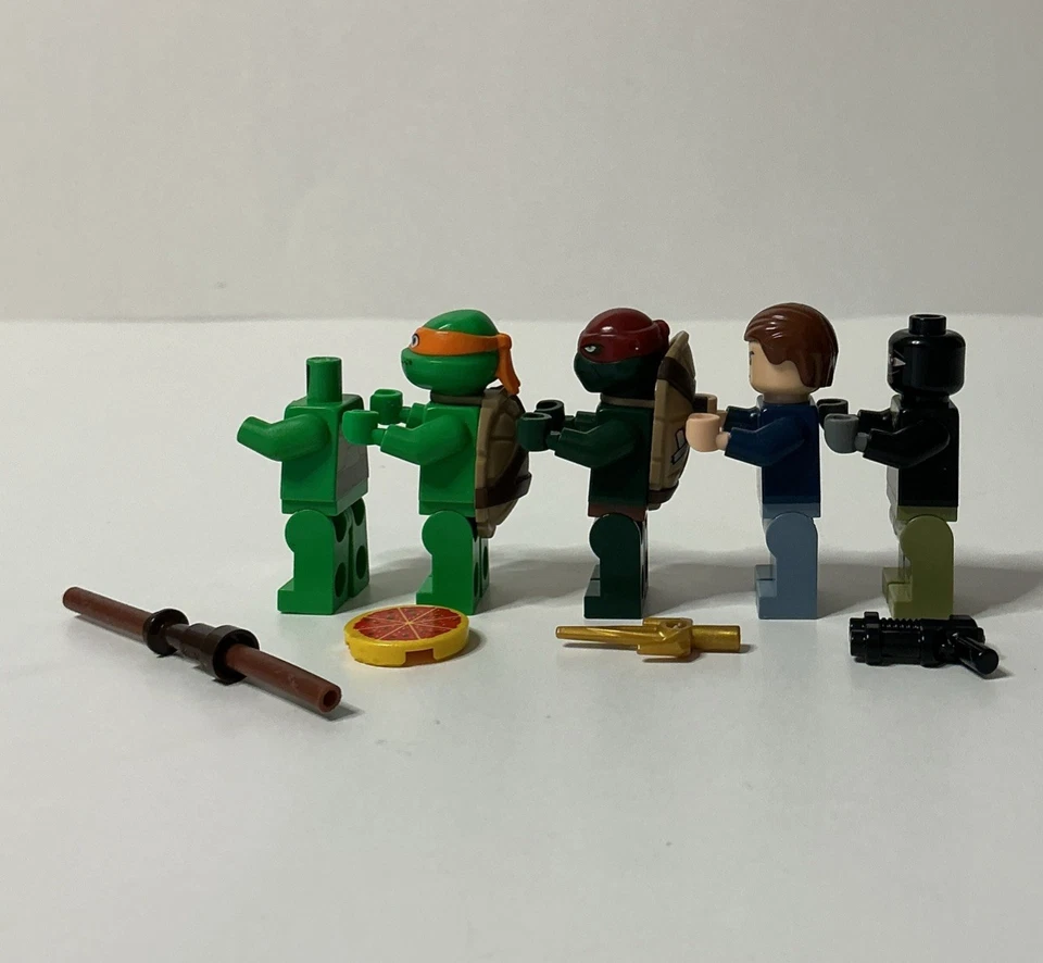 Lote de minifiguras e peças LEGO TMNT ~ Rafael, Michelangelo e mais ~ LEIA A DESCRIÇÃO… - Imagem 2 de 4