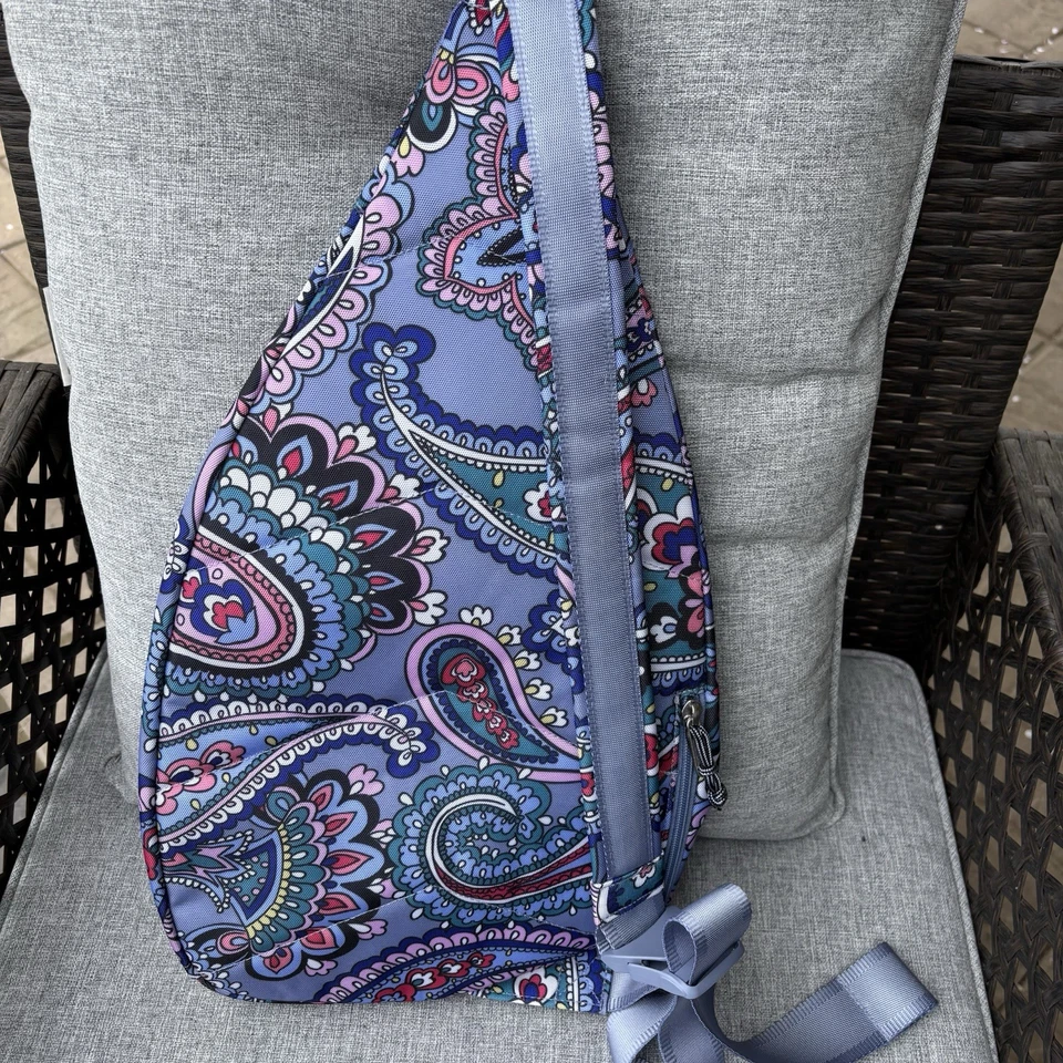 Mochila Vera Bradley Lighten Up Sling Kona Paisley 24790 NUEVA Foto 2 de 4