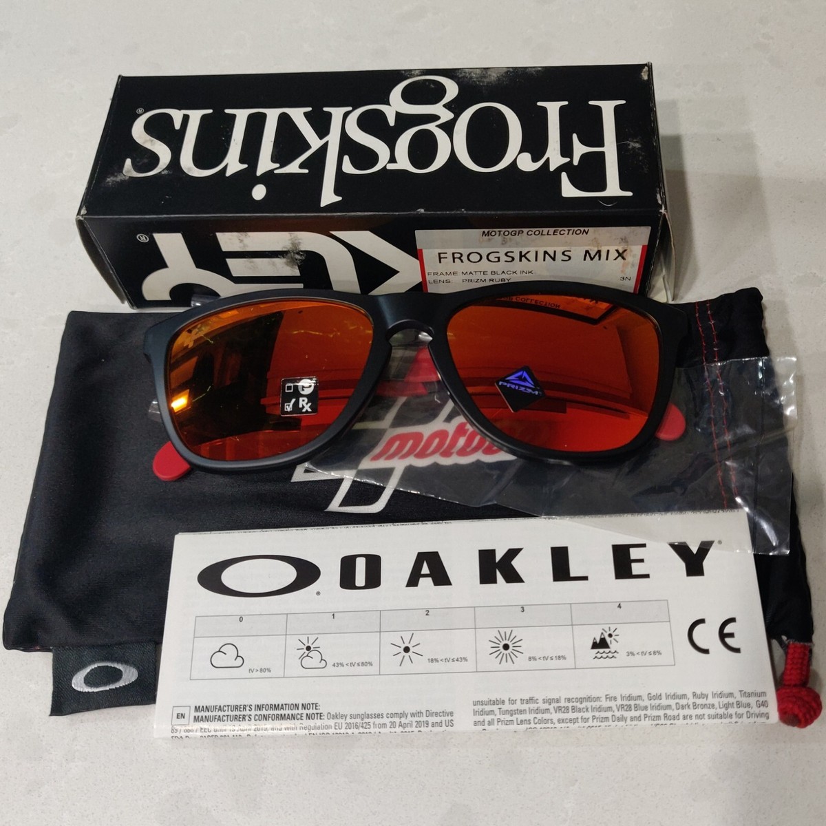 超美品 FROGSKINS OAKLEY New Oakley Frogskins Mix MotoGP Prizm Ruby Matte Black Sunglasses