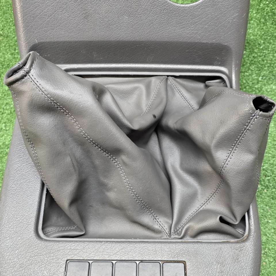 97 Isuzu Trooper Manual Shift Console Boot Gray Grey 4x4 Trim Bezel OEM - Image 2 of 4