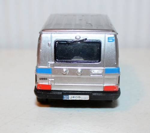 Jada Jurassic World Mercedes-Benz g-class 4x4 1:43 Die Cast Vehicle Car - Picture 3 of 5