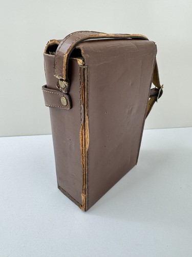 Vintage Polaroid SX-70 Land Camera with Case Flash Bar & Instruction Manual - Picture 10 of 21
