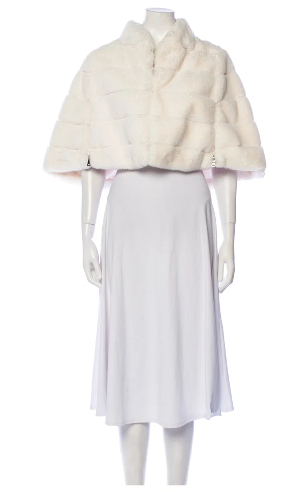 Capa Badgley Mischka de piel sintética blanca mediana precio de venta sugerido por el fabricante: 365 USD Foto 2 de 4