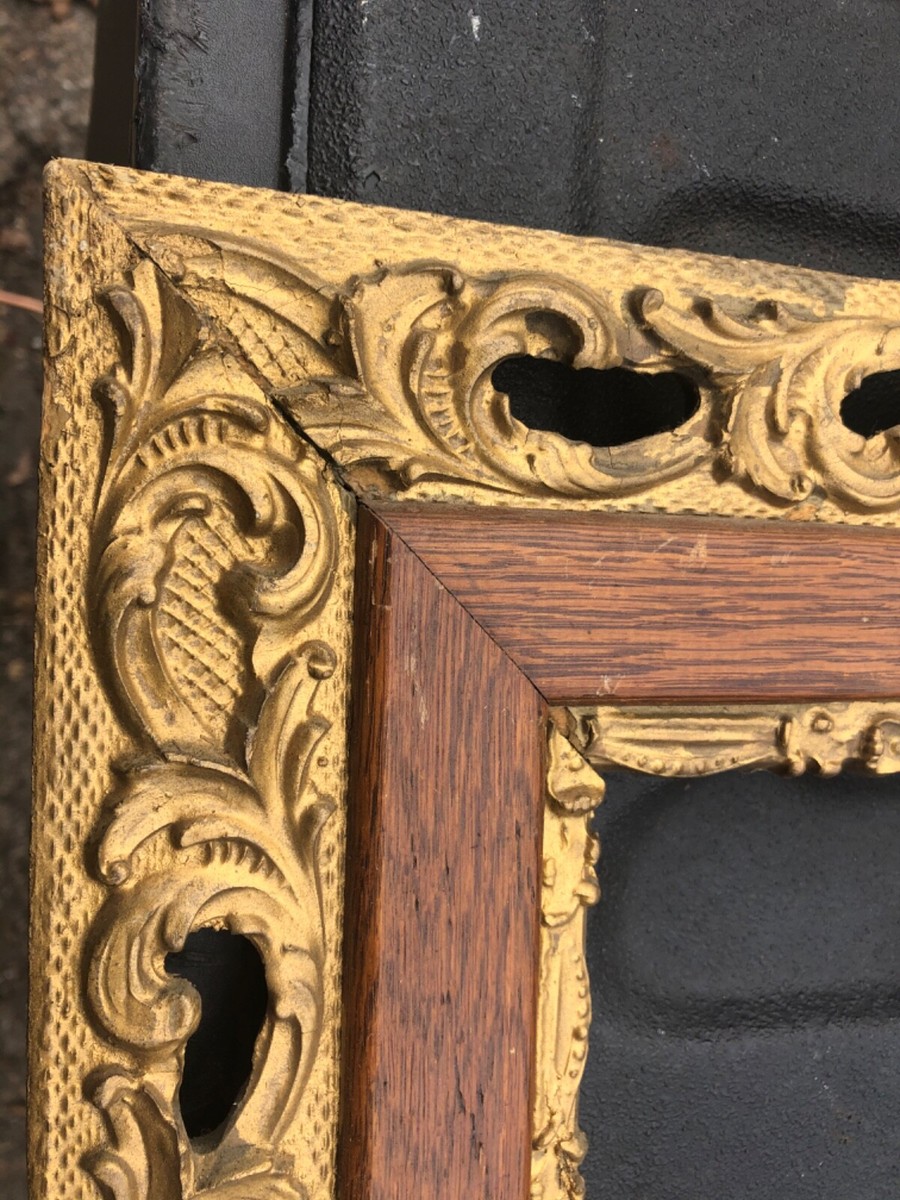Ornate vintage Victorian gold & oak picture art frame 27/23.25