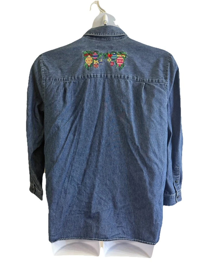 Karen Scott Button-Up Denim Shirt CHRISTMAS PATCHES Embroidered Women's Large - Image 3 of 4