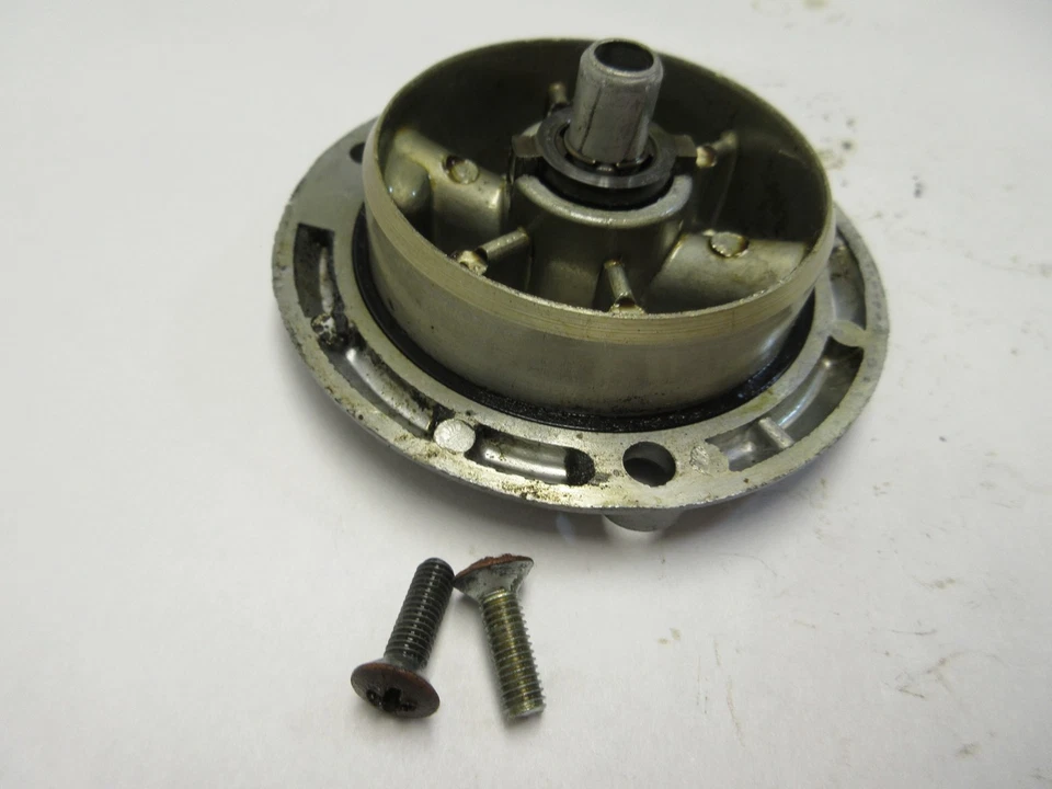 1973 HONDA CB350 CB 350 КРЫШКА МАСЛЯНОГО ФИЛЬТРА - Изображение 2 из 4