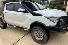 NAKATANENGA Lüftungsbleche Seitenfenster hinten für Mazda BT 50 BJ 2012