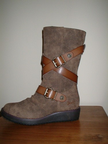 BLOWFISH CIVIEN VEGAN MID CALF TAUPE 