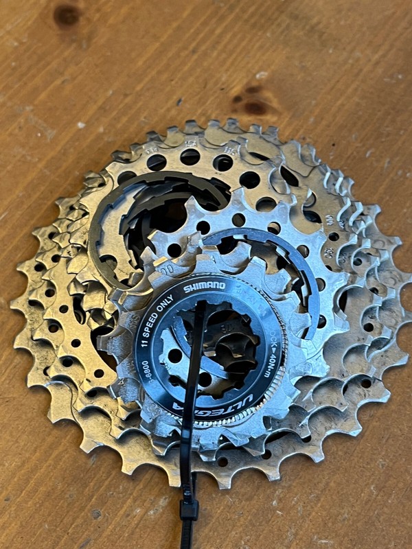 Shimano ULTEGRA CS-6800 11-28T, 11-Spd Cassette. Used