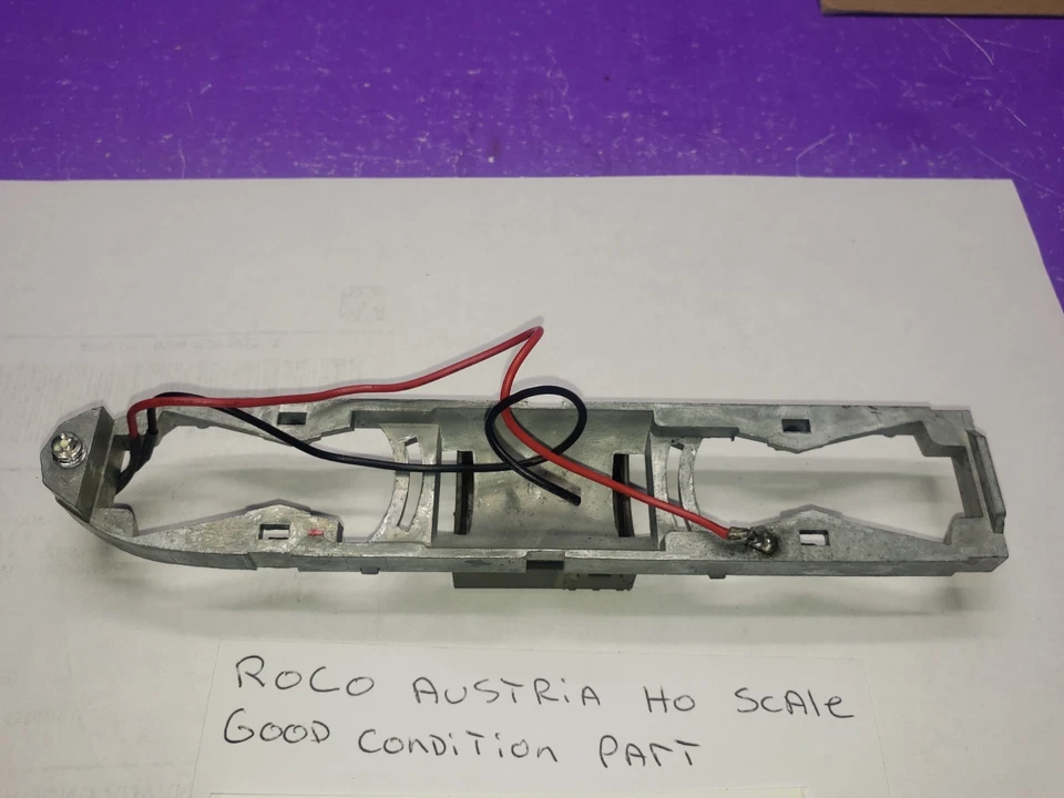 HO Scale ROCO Alco FA Diesel Locomotive Diecast Metal Underframe CHASSIS WIRED - Image 3 of 4
