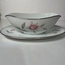 Noritake China 6044 Rosemarie Gravy Boat w Attached Underplate Japan