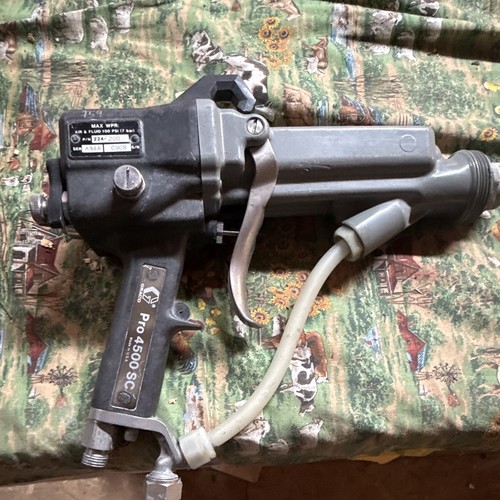 Graco Pro 4500 SC Air Spray Gun 224-2000 psi Material Flow Control Black/Gray