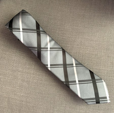 Alfani Men's Slim Neck Tie Plaid Grey/Black NWD