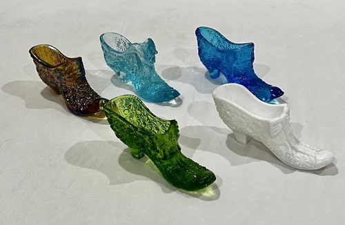 Lot of 5 Fenton Daisy & Button Glass Victorian Heel Shoes Blue, Green, Amethyst