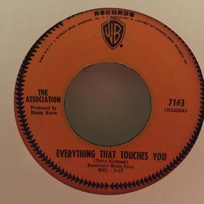 THE ASSOCIATION EVERYTHING THAT TOUCHES YOU/WE LOVE US WARNER VINYL 4 VG 19-12