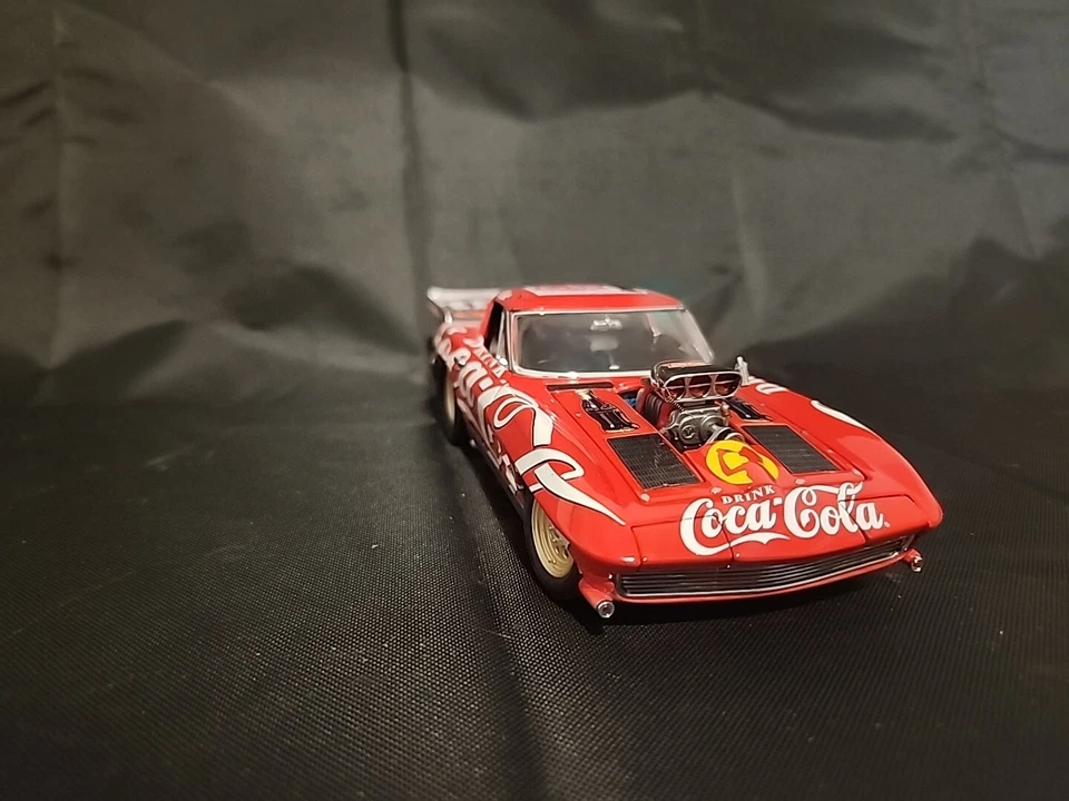 Danbury Mint 1963 "Coca Cola" Pro Mod Corvette 1:24  No Box/paperwork - Image 4 of 4