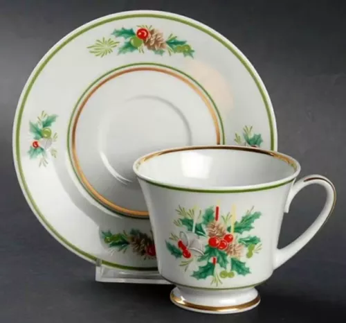 Noritake HOLLY 2228 Stunning Vintage Retired Christmas Pattern NEW To MINT WOW!!
