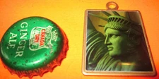 VINTAGE LIBERTY MUTUAL THE FREEDOM OF LIBERTY USA KEYCHAIN  KEY CHAIN SOUVENIR