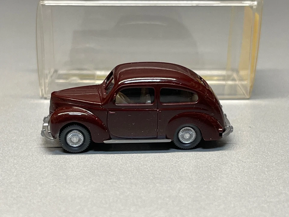 Ford Taunus Coupe classic car Oldtimer Youngtimer dunkel rot Wiking H0 1:87 OVP - Bild 4 von 4