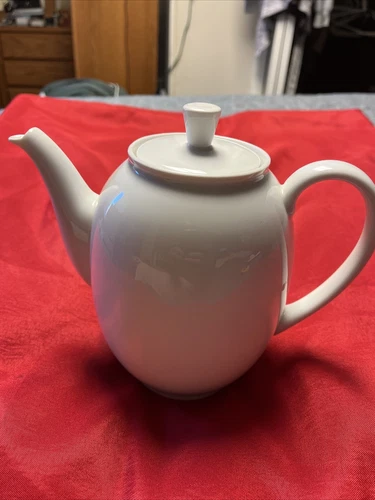 Arzberg Germany White Coffee Pot Excellent Large 5/6 Cups, Great Condition