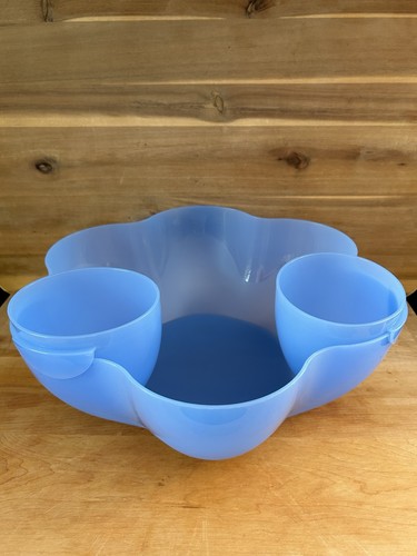 Tupperware 1 1/2 Gallon Light Blue Party Bowl & Lid & 2 Side 16oz Bowls W/ Lids - Picture 10 of 10