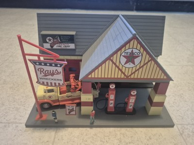#ad Menards Ray#x27;s Wreckers O Scale Gold Collection Collectible Shop Rare $69.98