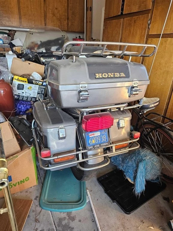 Honda Gold Wing GL Aspencade 1983 Foto 3 de 4