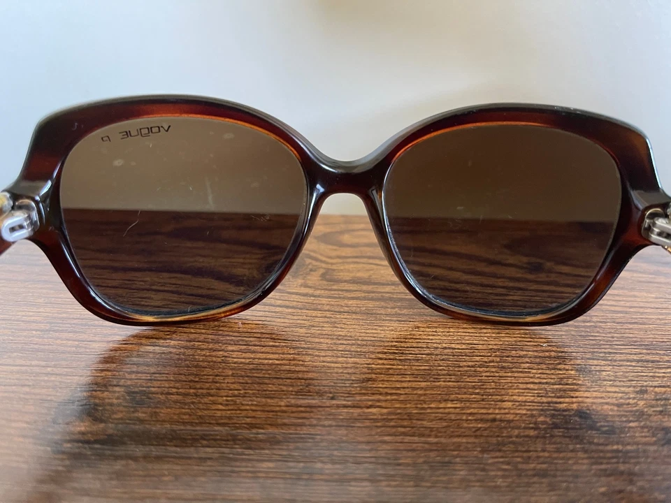 Gafas de sol polarizadas Vogue para mujer marrón concha de tortuga monturas solo 56-16-135 mm Foto 4 de 4