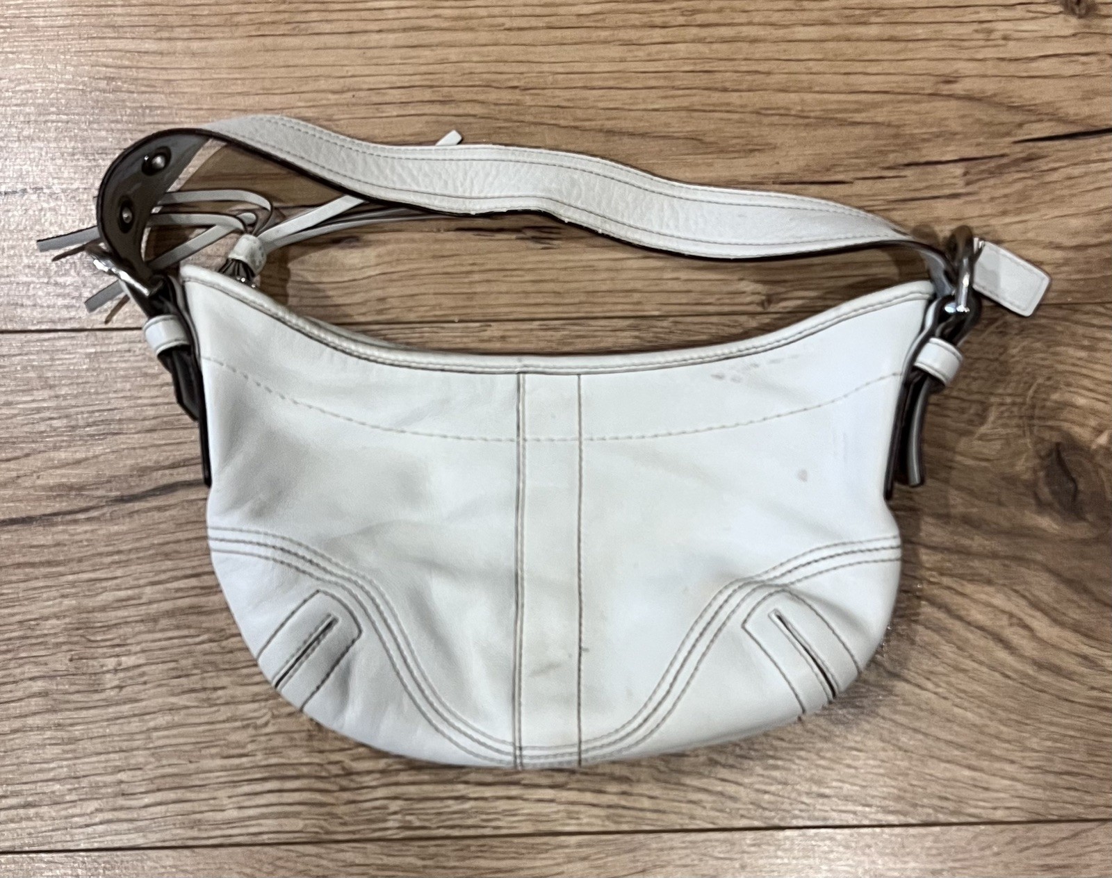 Vintage COACH White Leather Y2K Mini Soho Hobo Shoulder Bag Purse 8A01