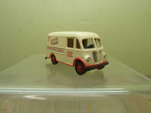 Classic Metal Works International Metro Van Nabiso Oreo HO 1/87 Scale CMW - Picture 2 of 6