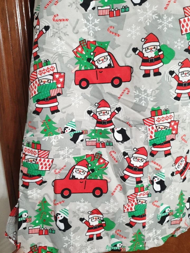 Divine Curves Women's Scrub Top Santa Clause & Penguin Size 1X NWT - Image 3 of 4