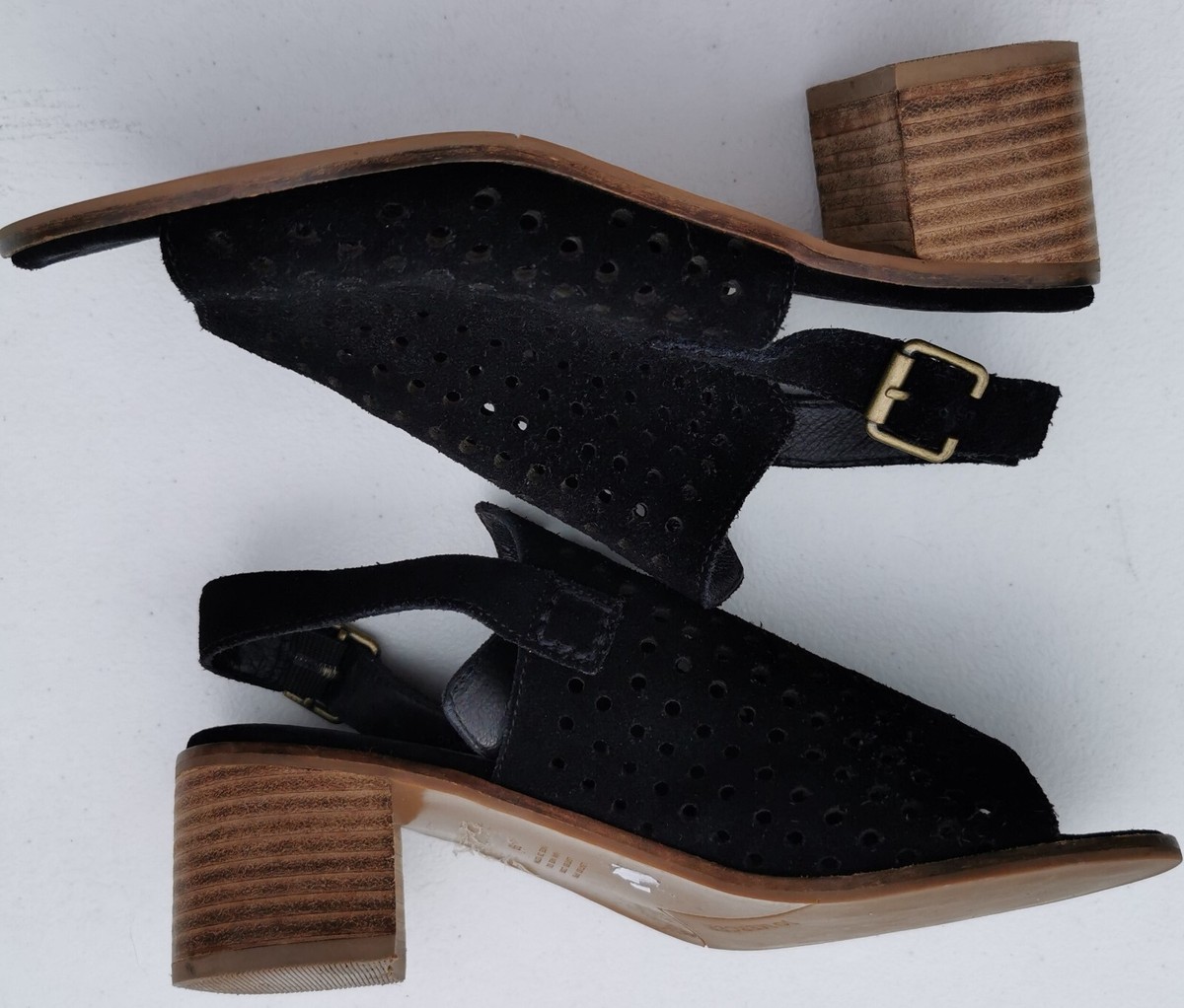 JO MERCER Sz 39 0r Black Suede Leather Perforated Mid Heel