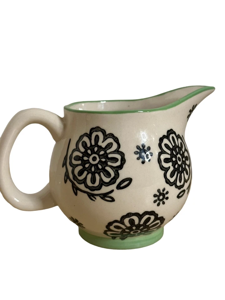 Signature Housewares Creamer & Sugar Set Stoneware Set - Image 3 of 4