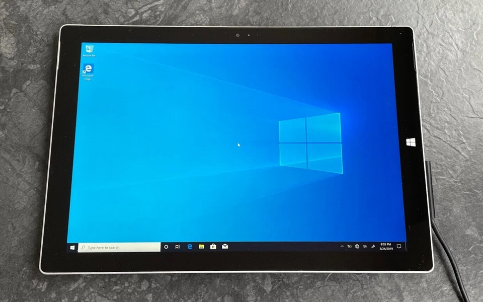 Microsoft Surface Pro 3 i5 1.9 8GB 256GB WLAN 30,5cm (12") LCD W10 Touch defekt - Bild 2 von 3